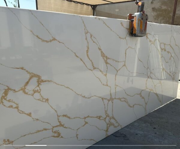 Cuarzo Calacatta Gold Plus - Image 3