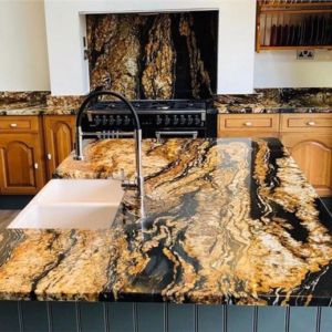 Cuarzo Calacatta Magma Gold