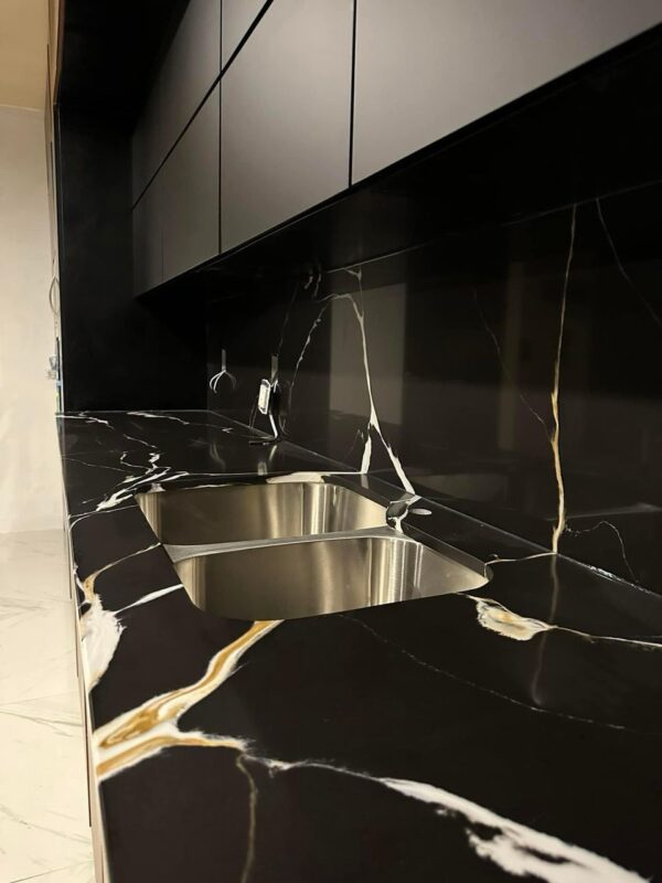 Cuarzo Calacatta Marquina Gold